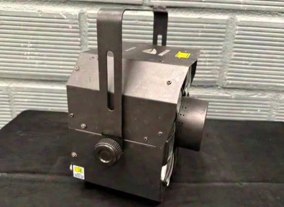 JB SYSTEMS INVADER