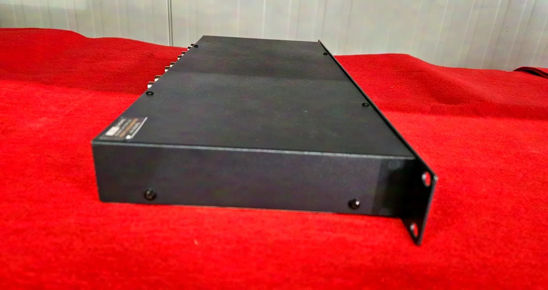 Kramer VP-123 * RGBHV Splitter 1:3