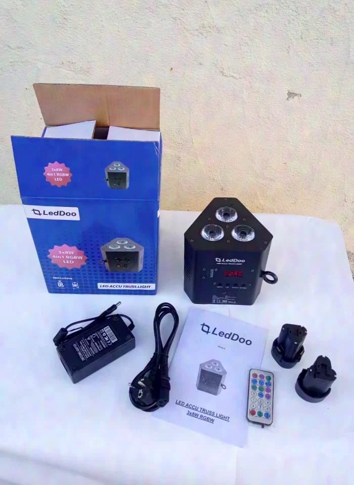 LEDDOO SET à batterie LED Spot Trusslight RGBW PAR