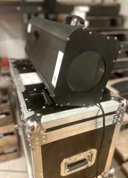 Projecteur de poursuite LED 300w avec pied et case