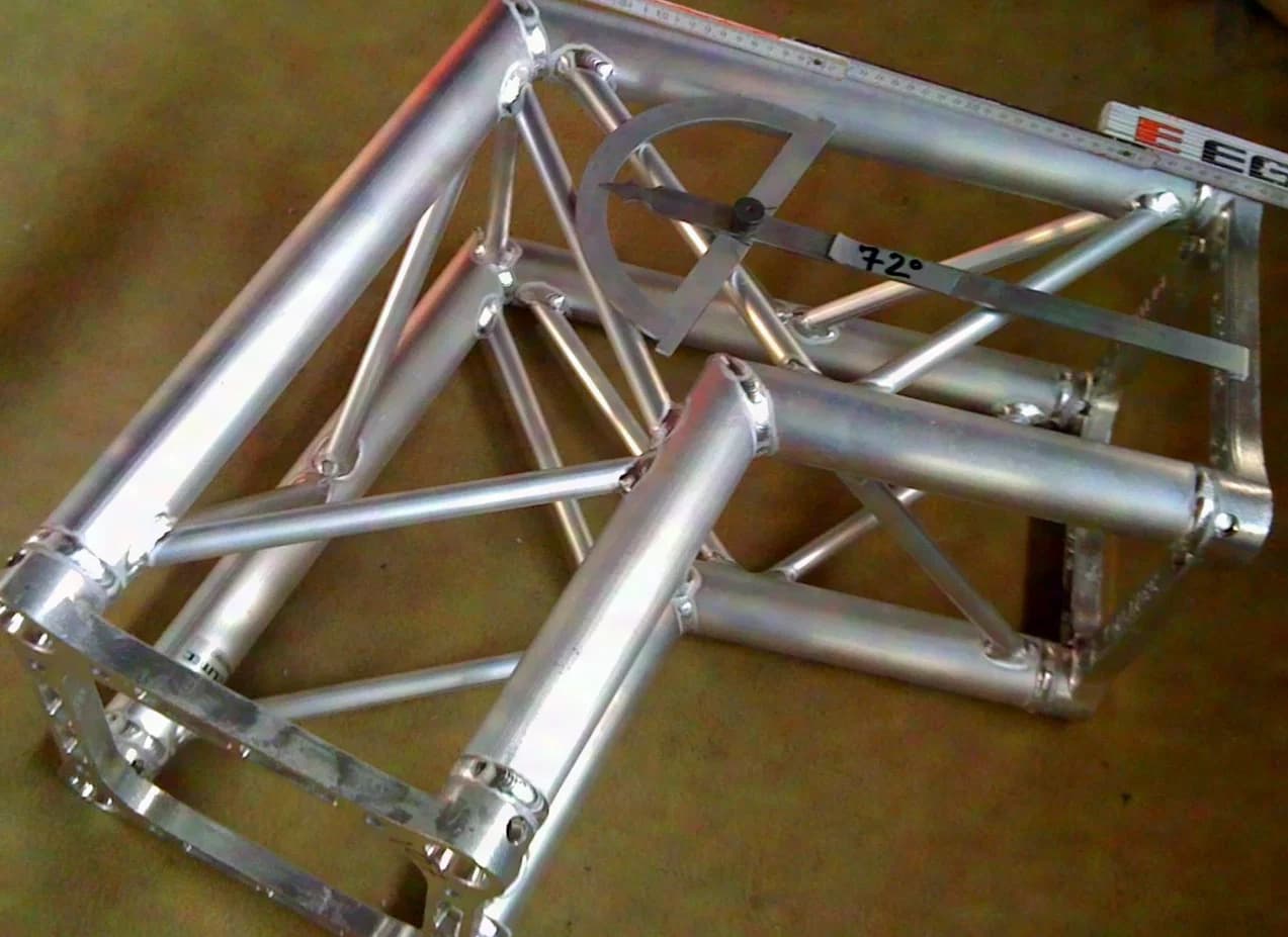 Litec Truss 4 points QX30SL 107°