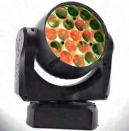 MARTIN MAC Aura XB LED Wash (À l’unité, set de 4 et de 6 dans un Case)