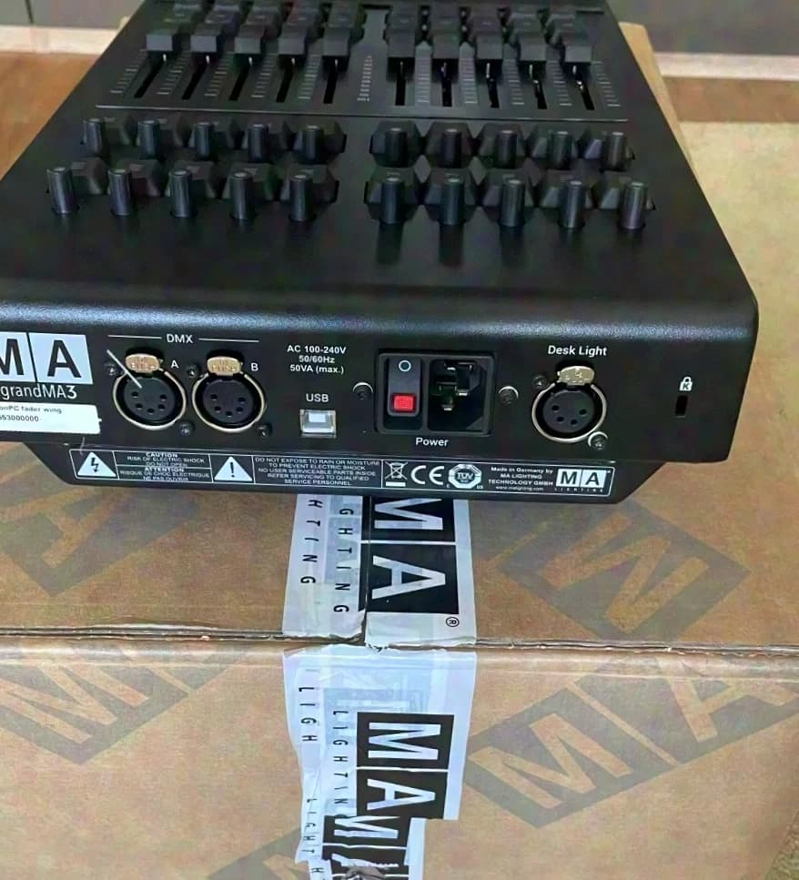 MA Lighting grandMA3 onPC fader wing - 4096 paramètres - Fader motorisé