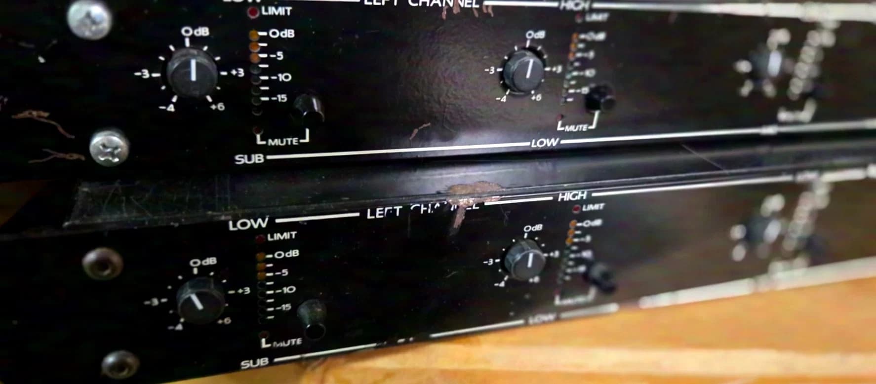 Processeur système / crossover Martin Audio MX4 2IN + 4OUT