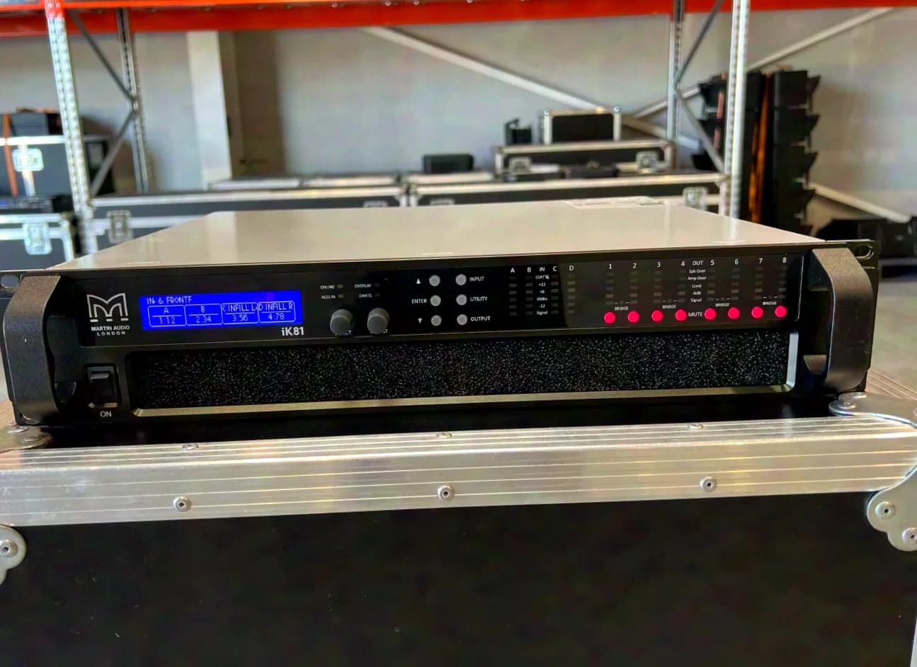 Amplificateur 8 canaux Martin Audio iKON iK81 8x1250W