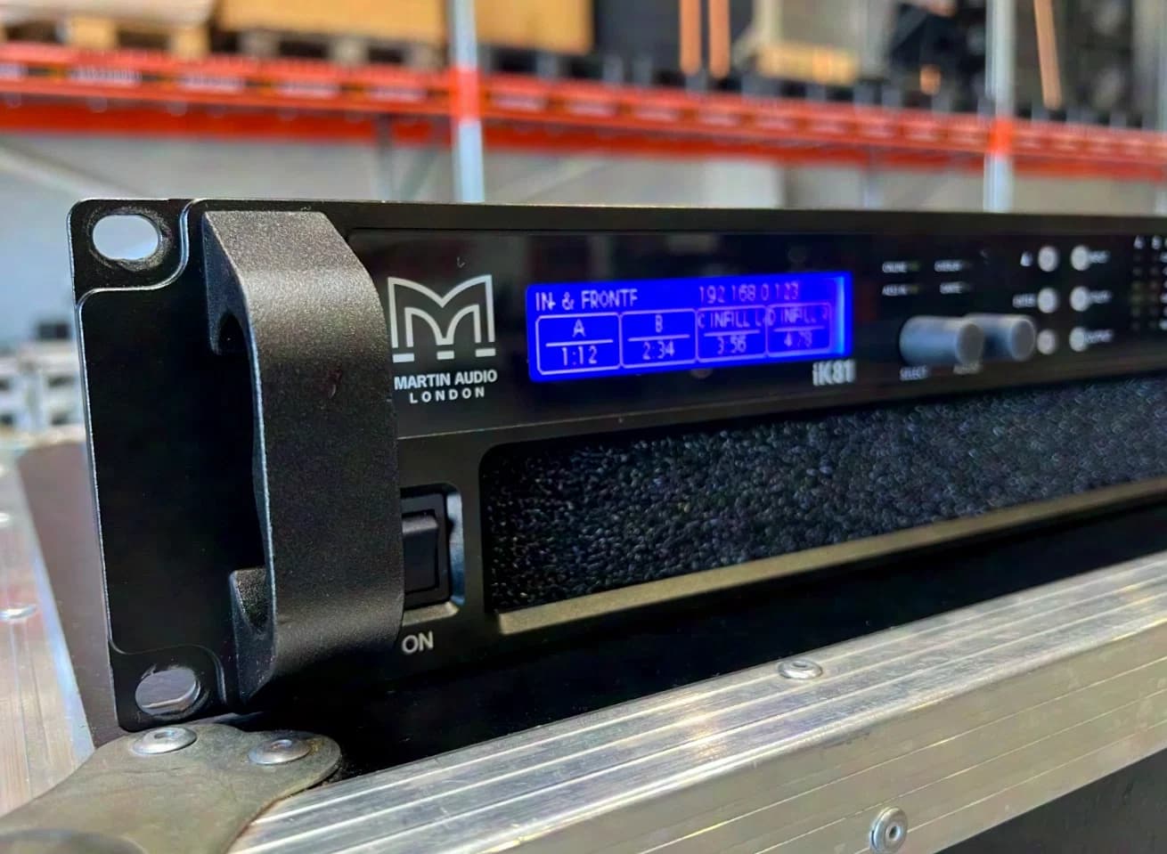 Amplificateur 8 canaux Martin Audio iKON iK81 8x1250W