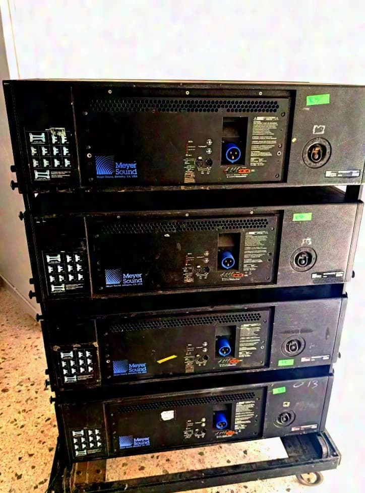 Système de line array Meyer Sound