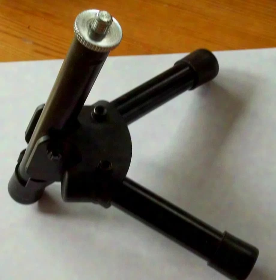 Millenium DS-10 Pied de microphone de table tripode