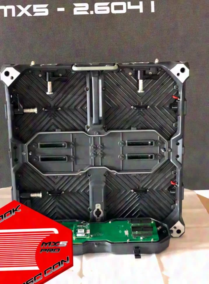 NOUVEAU chez MSC CON MX5Pro 2.604 / ÉCRAN DE LOCATION INDOOR (Modèle XS)