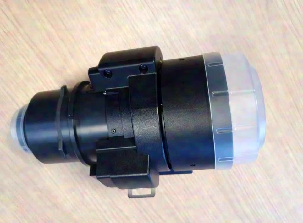 PANASONIC ET-C1S600 Objectif interchangeable "toujours indiquer le numéro suivant : 95*"