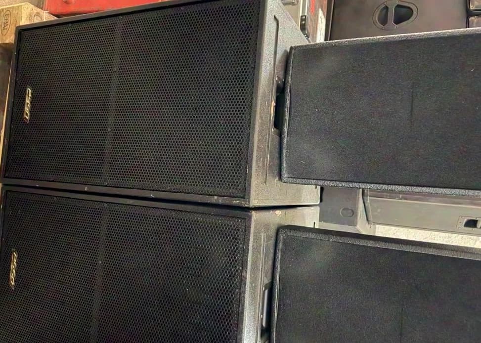 Subwoofers PSSO et enceintes top PSE Sub-2150 / A112