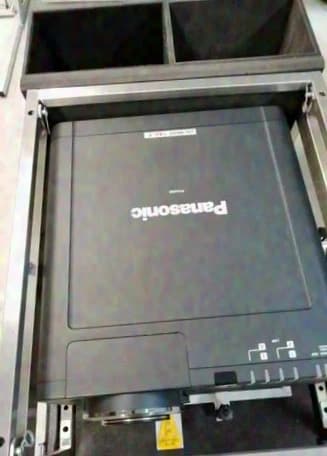Panasonic PT-D12000 Projecteur DLP Premium à 3 puces pour la Coupe du Monde de la FIFA 2026