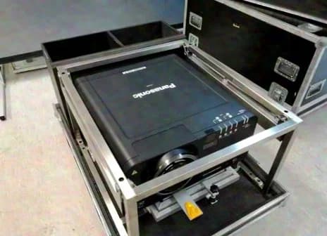 Panasonic PT-D12000 Projecteur DLP Premium à 3 puces pour la Coupe du Monde de la FIFA 2026