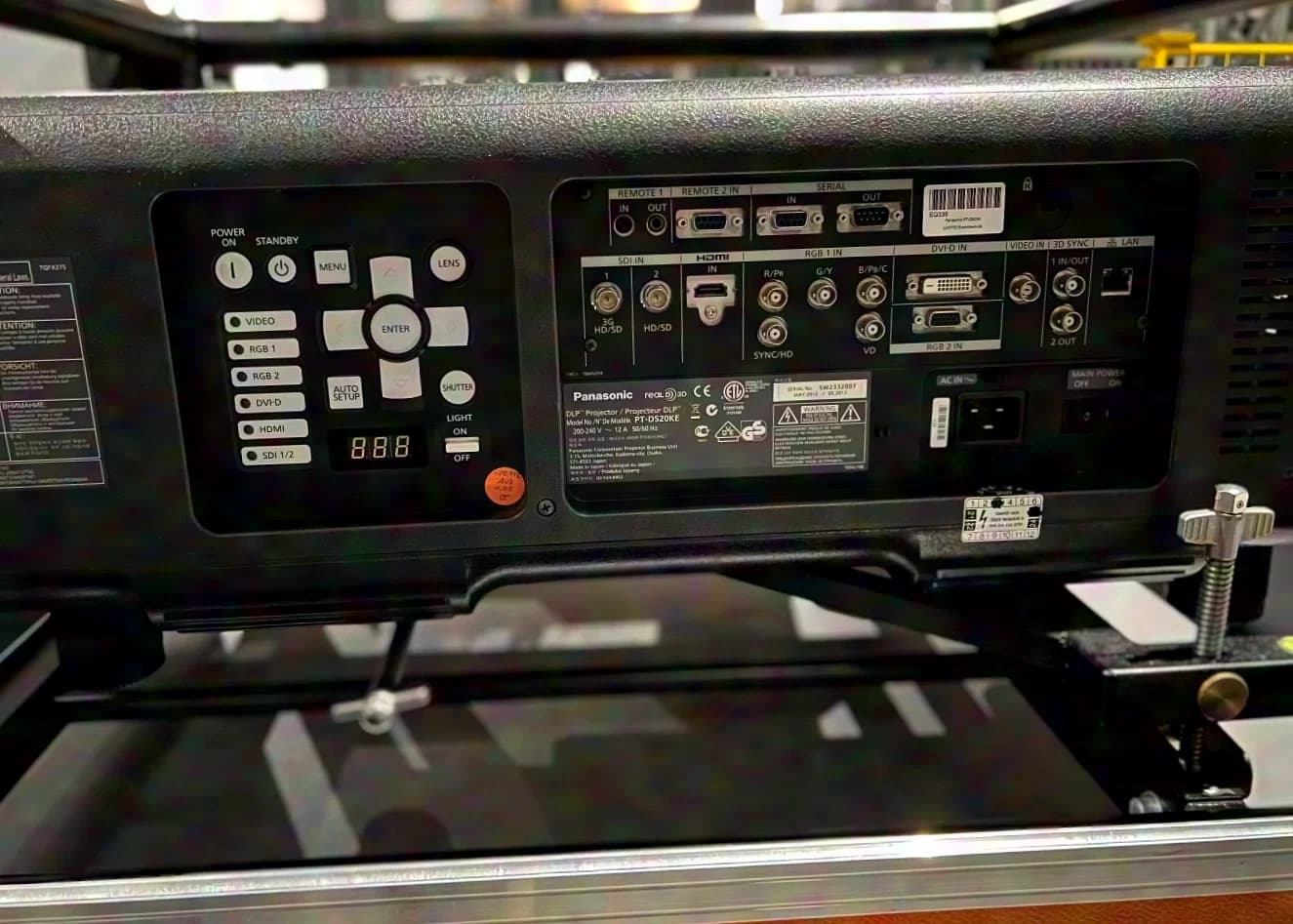 Panasonic PT-DS 20k 20 000 lumens SXGA+