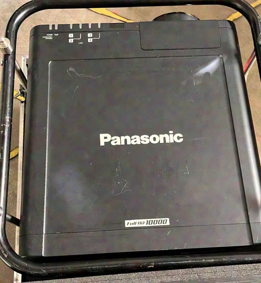 Panasonic PT DW10000E