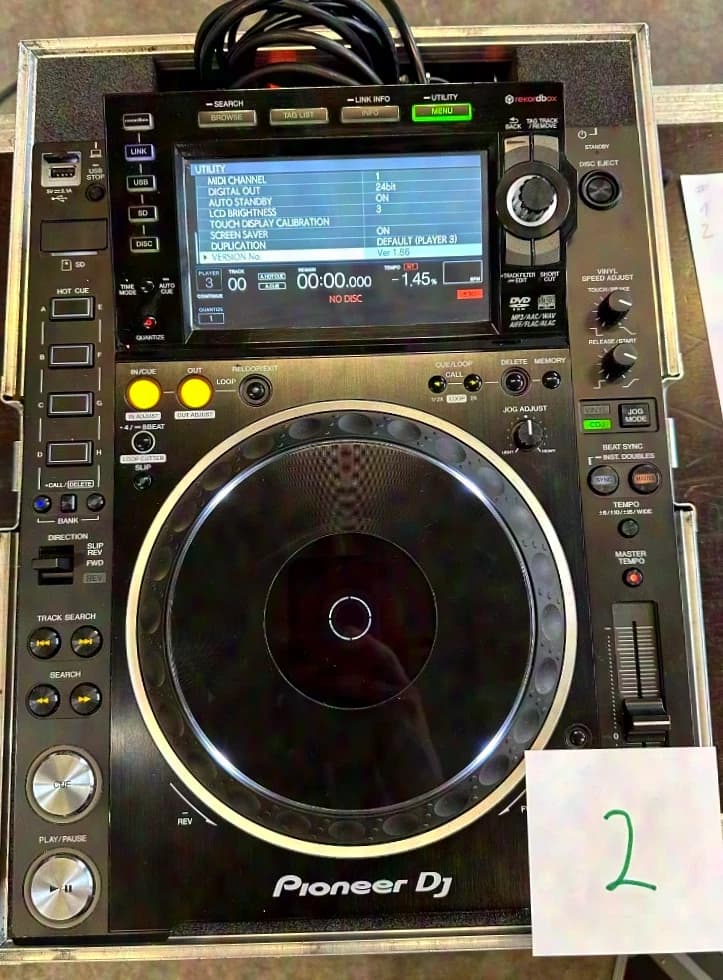 Pioneer CDJ 2000 NXS2 avec Case et câbles