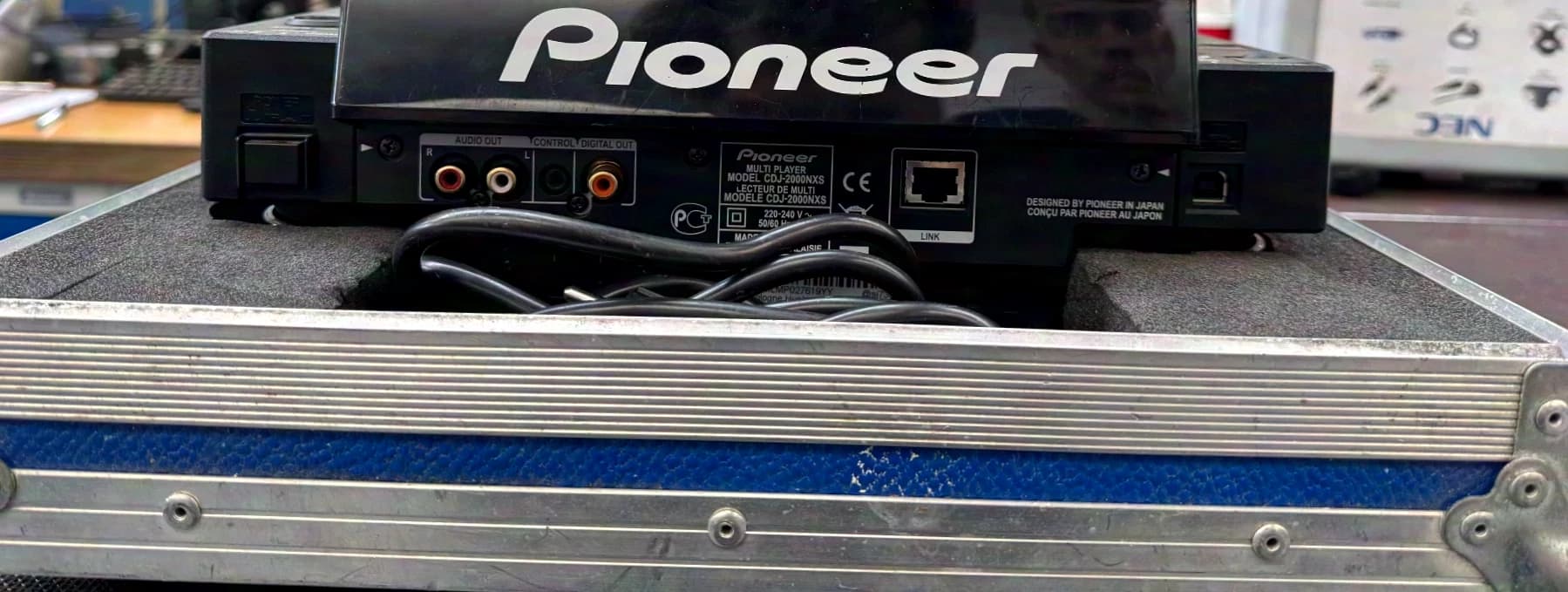 Pioneer CDJ 2000 NXS avec Case
