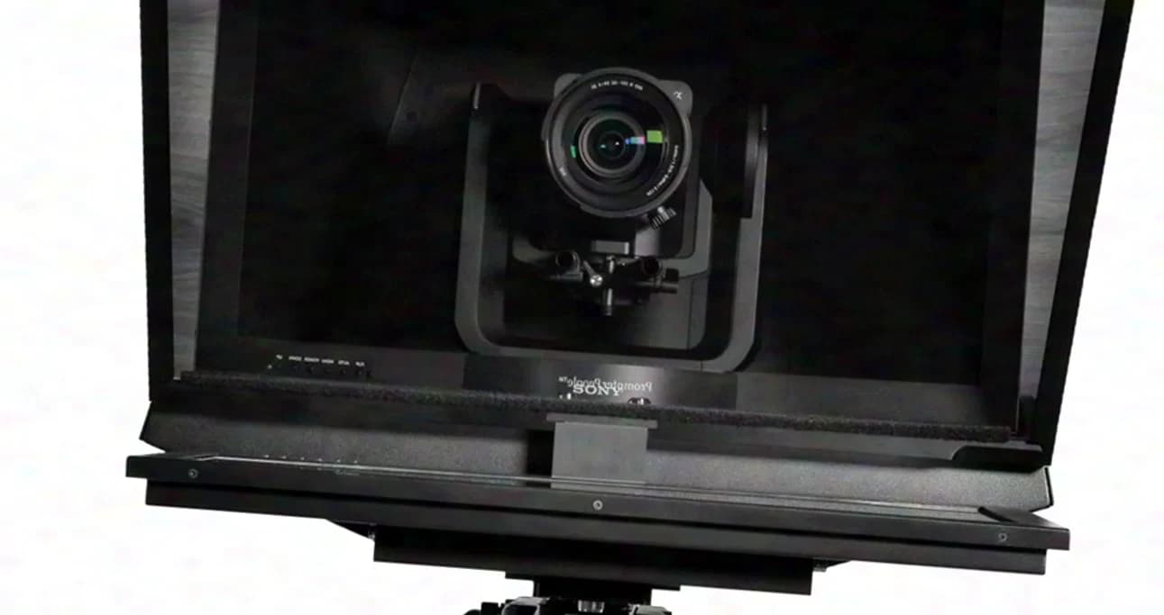 Prompter People ROBO-24 RoboPrompter pour grandes caméras PTZ telles que Sony FR7 et Panasonic UE-150, adapté.