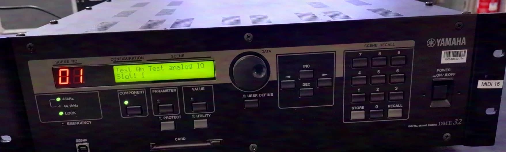 Réservé Yamaha DME32, DA824, AES/EBU, MY8-AE, MY8-AD, d'occasion