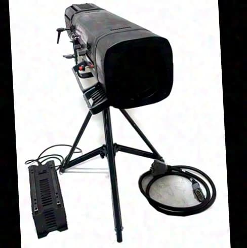 Robert Juliat d’occasion | Robert Juliat - Korrigan Followspot 1200 HMI 5/9°