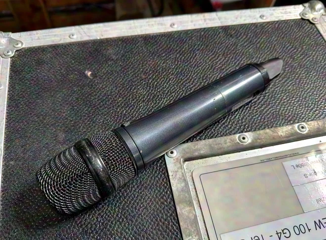 Sennheiser EM100 G4 A1 système sans fil avec capsule 935 microphone sans fil caractéristique cardioïde