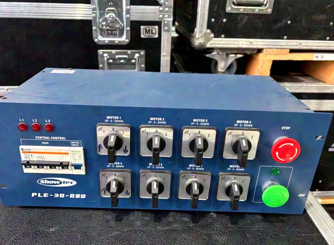 Showtec PLE 30-080 chainhoist controller Commande moteur