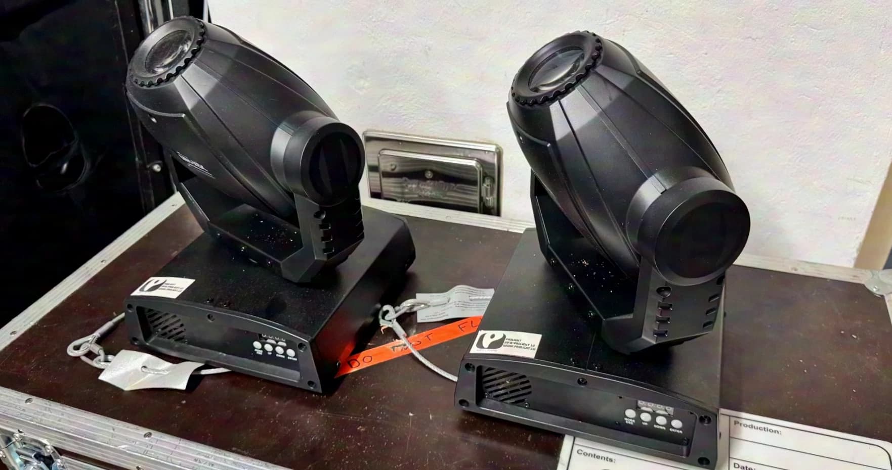Stairville MH-X50 Moving Heads (6 pcs. dans un flight-case)
