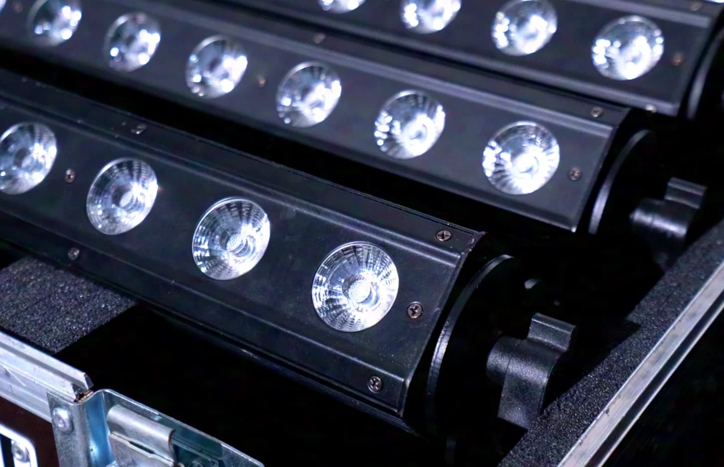 Stairville Show Bar TriLED 18x3W RGB