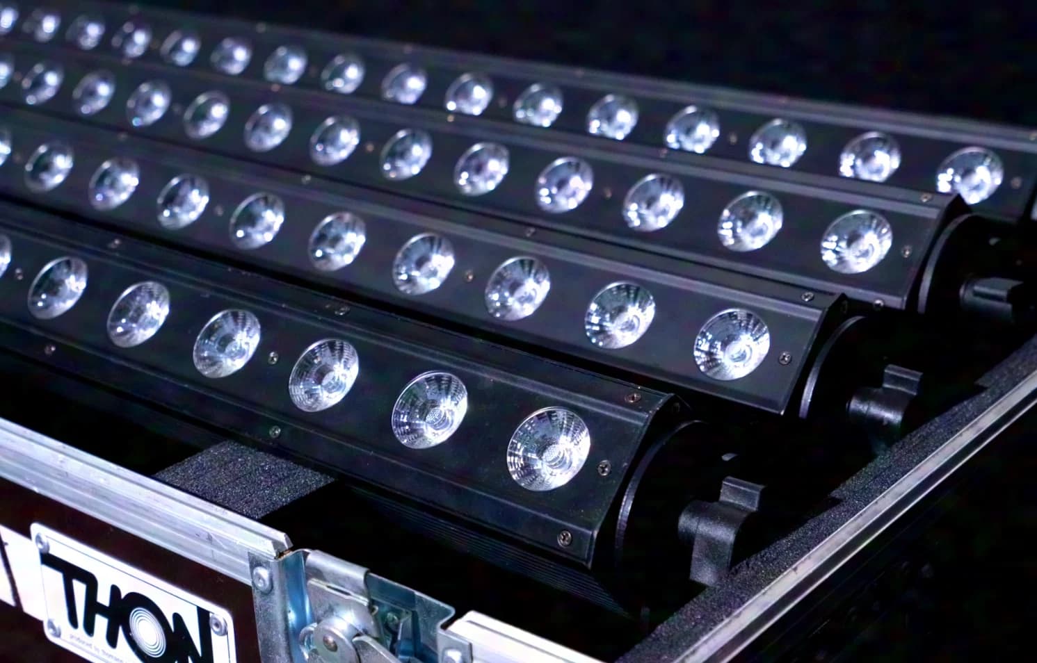 Stairville Show Bar TriLED 18x3W RGB