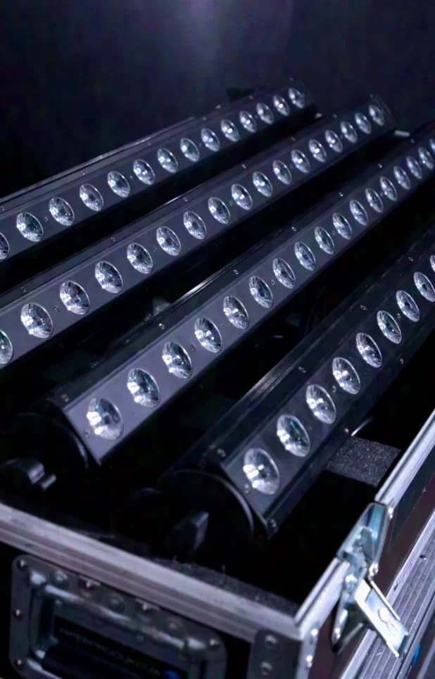 Stairville Show Bar TriLED 18x3W RGB
