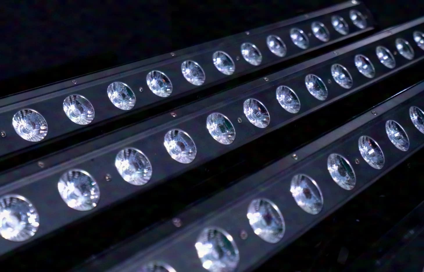 Stairville Show Bar TriLED 18x3W RGB