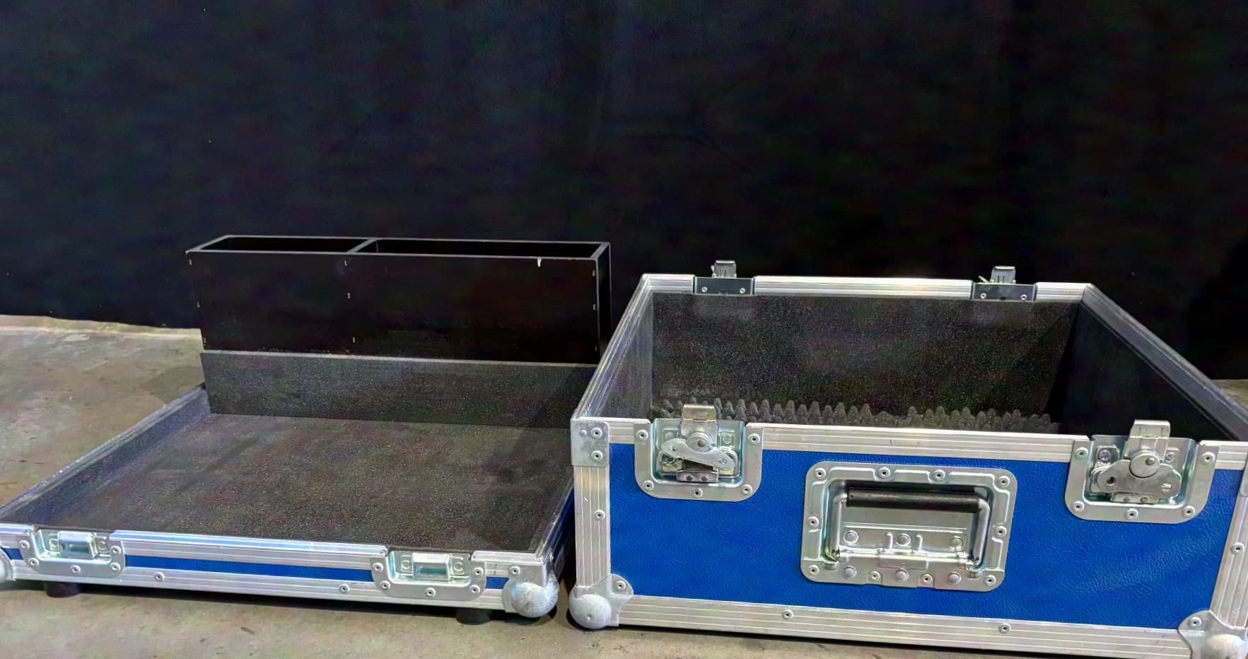 TBS-Case flight-case à capot pour projecteurs, par ex. Sanyo PLC-XP100/200 ou modèles similaires