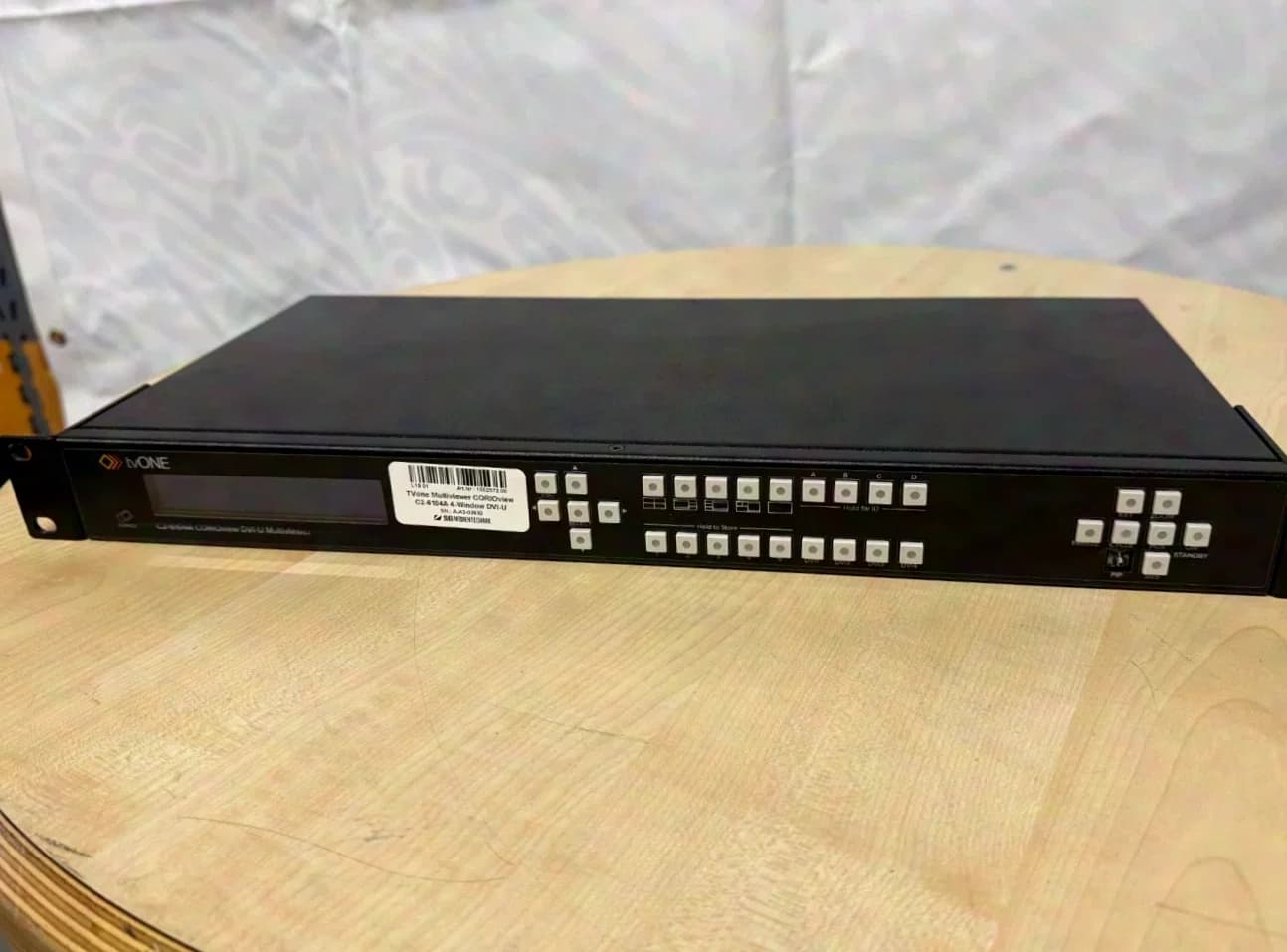 TV ONE CORIOview C2-6104A DVI Multiviewer