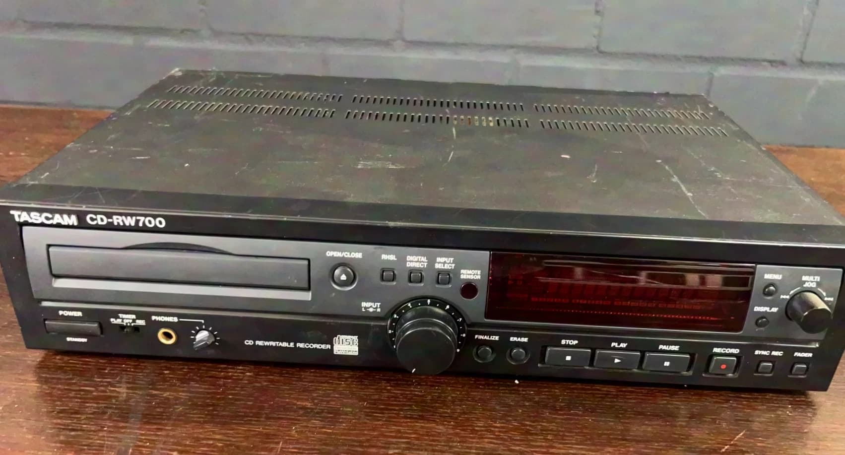 Tascam CD-RW 700