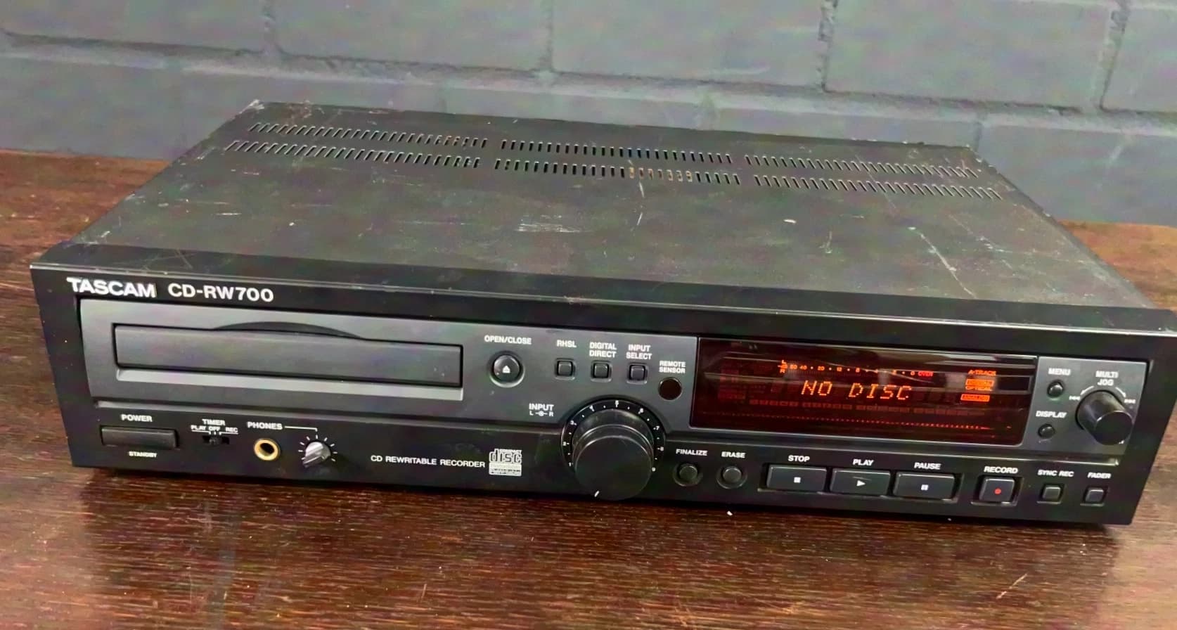 Tascam CD-RW 700