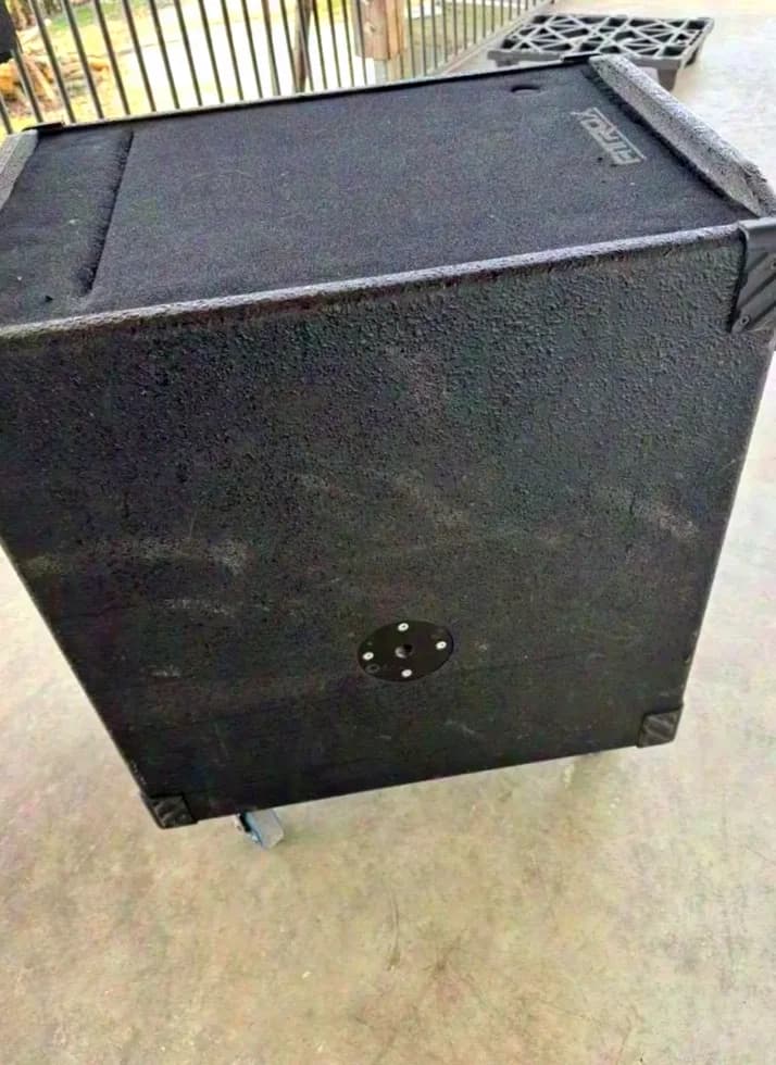 Turbosound 8x Turbosound TSE118, RCF LF18N401 4x Turbosound TSE111