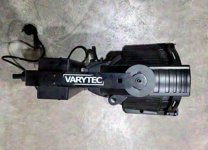 VARYTEC Studio PARII CDM 150 Réflecteur en aluminium 230V / 50Hz 150Watt "toujours indiquer le numéro suivant : 117*"