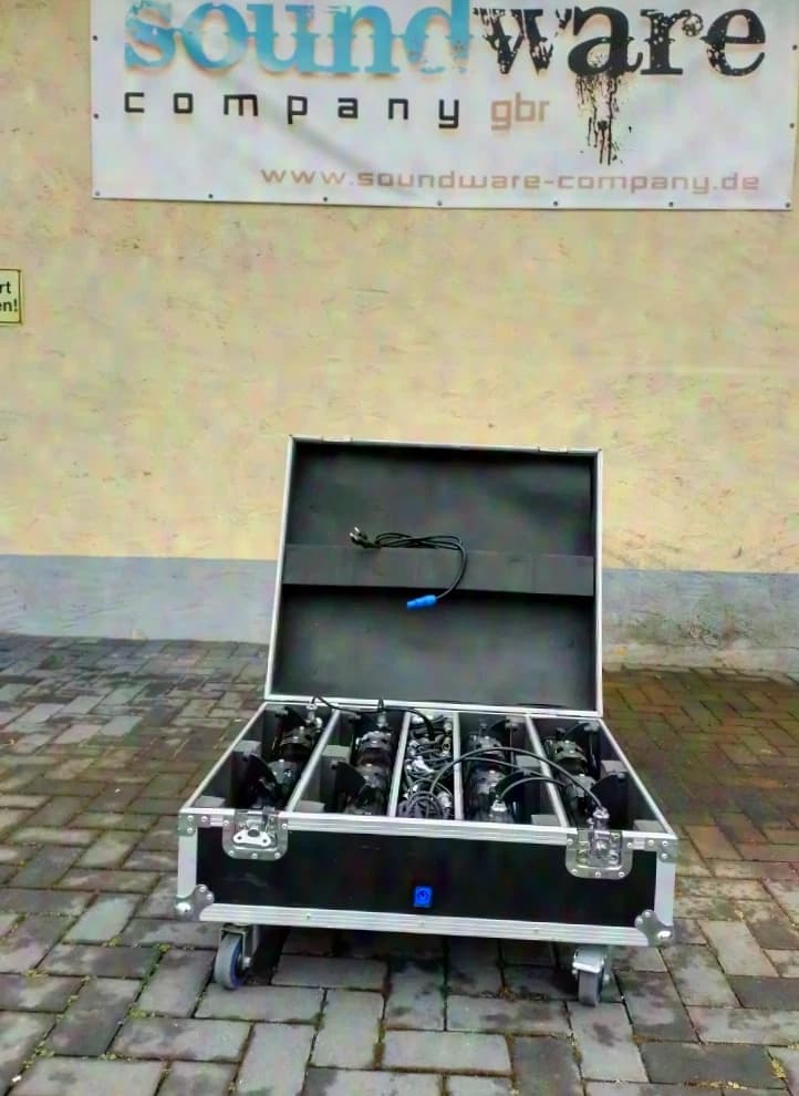 Varytec Akku Street BAR SET 8x8W RGBW IP65 Outdoor DMX