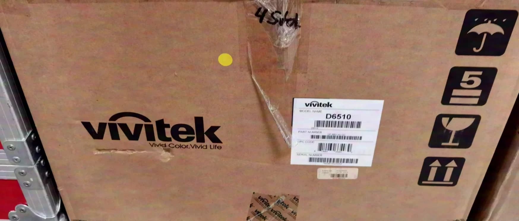 Vivitek D6510 6500 lumens ANSI, 1024x768, matériel de démonstration avec 4 heures de fonctionnement