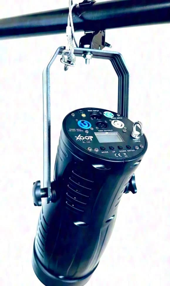 XOOP EL100 LED Spot, 200 Watt LED COD blanc froid et blanc chaud, DMX, noir