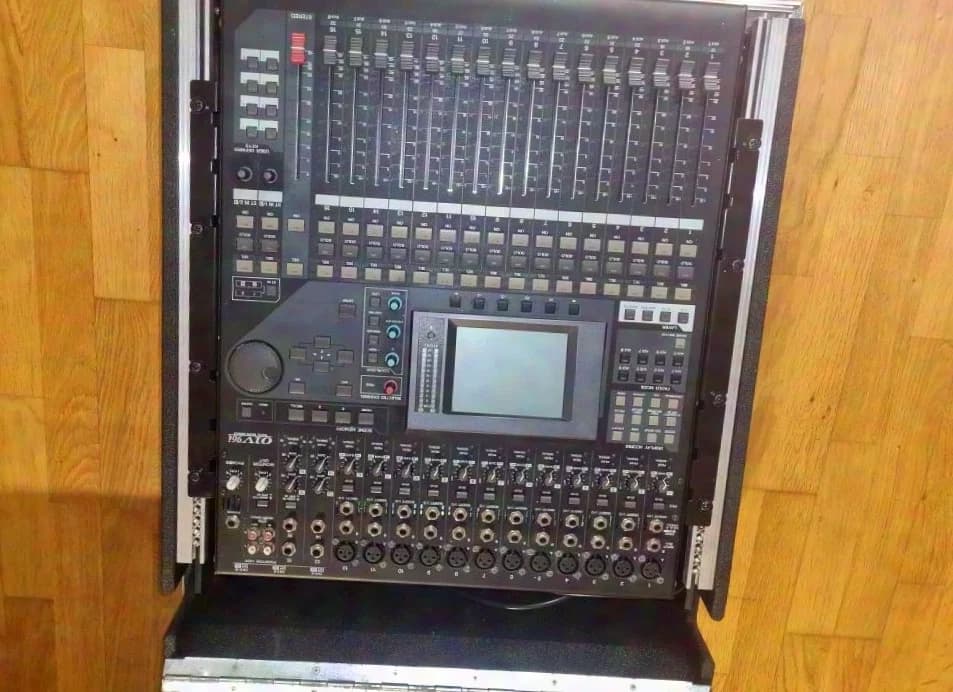 Yamaha 01V96i
