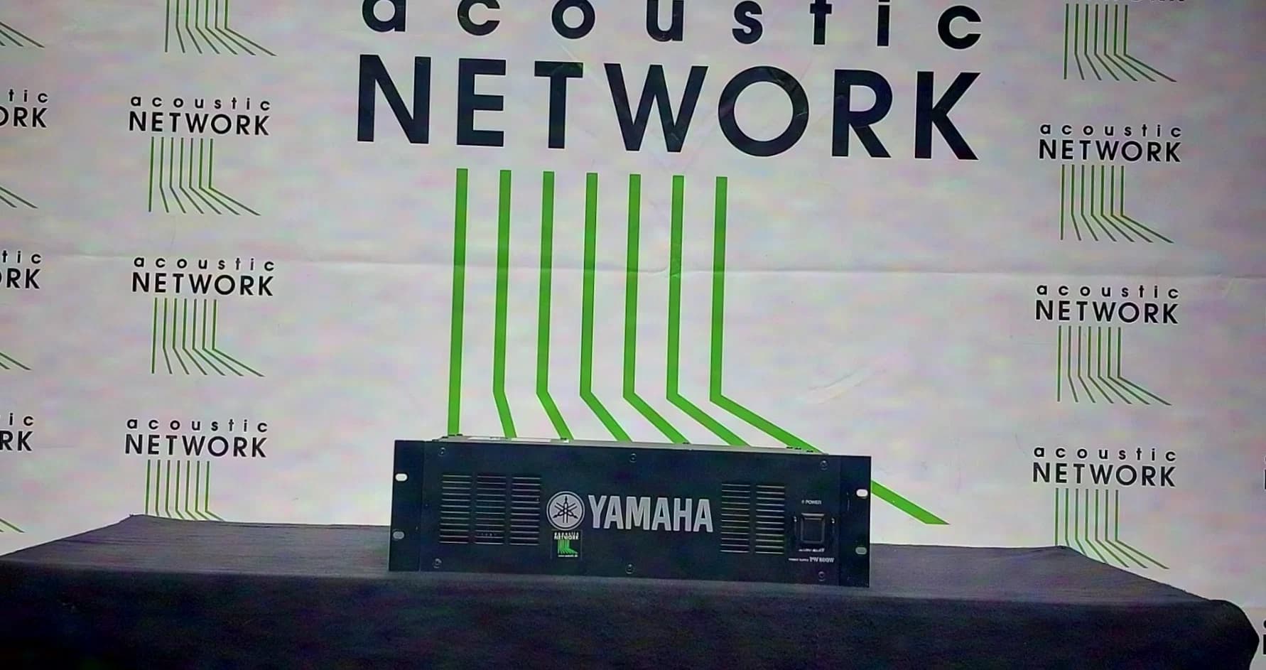 Yamaha PW800 PSU, d’occasion, en excellent état !