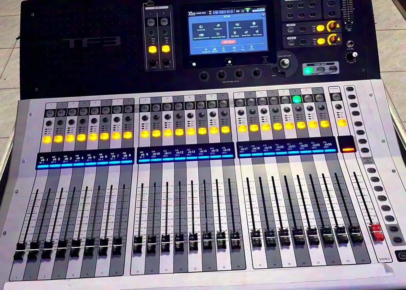 Yamaha Tf3 Tf3 avec Case et carte Dante