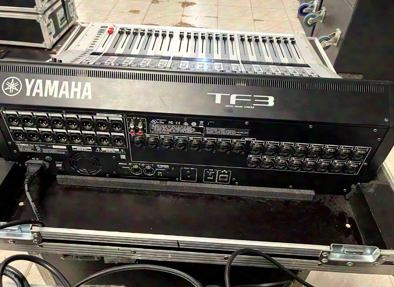Yamaha Tf3 Tf3 avec Case et carte Dante