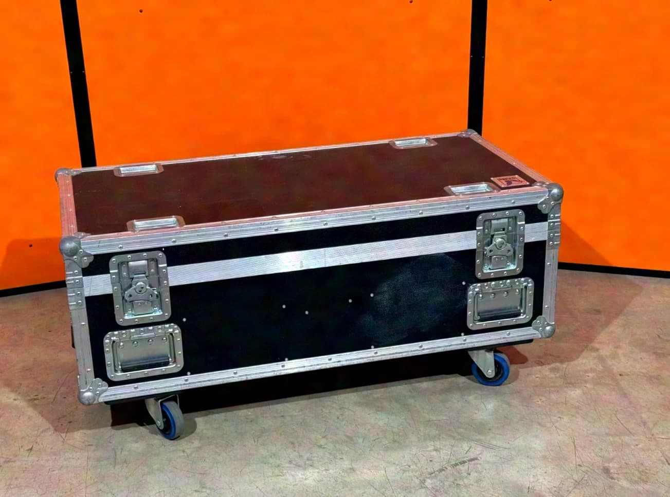 amptown CASES malle avec 8 compartiments | adaptée pour IGNITION LED Studio PAR (8)