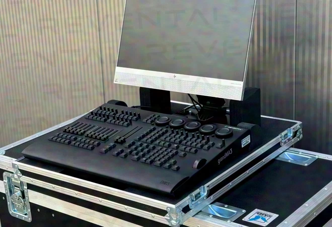 grandMA3 onPC command wing avec Tour Pack
