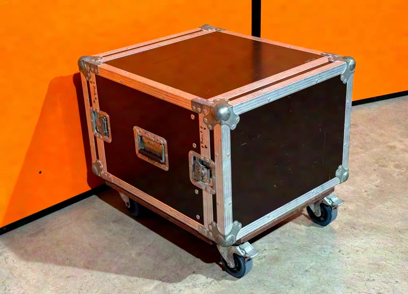 n.N. Double Door Rack, 8HE, marron