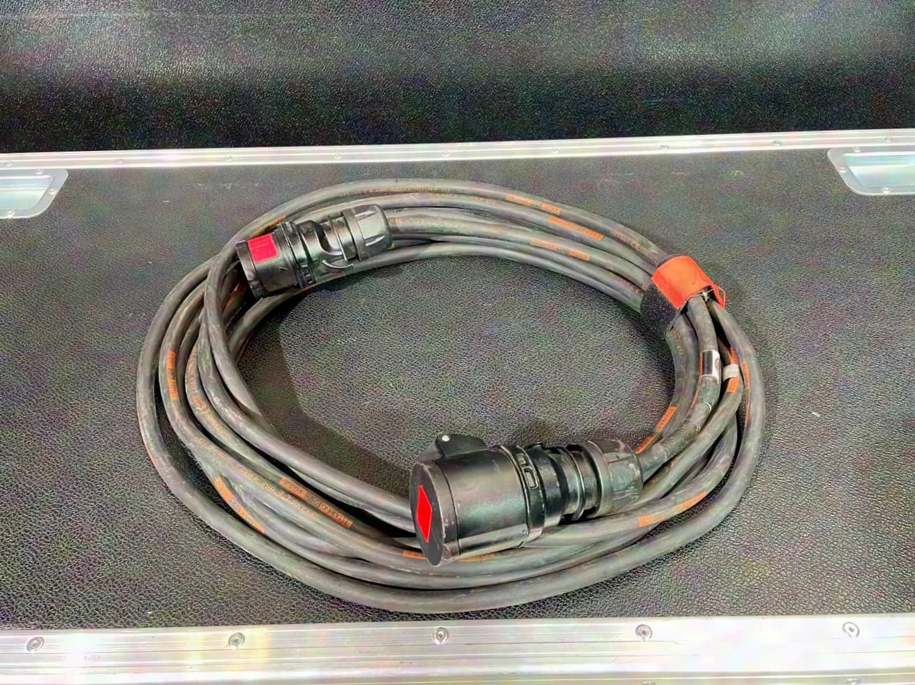 n.N. Câble moteur, noir, 10m, 4x 2,5mm2 - 132 pièces disponibles immédiatement