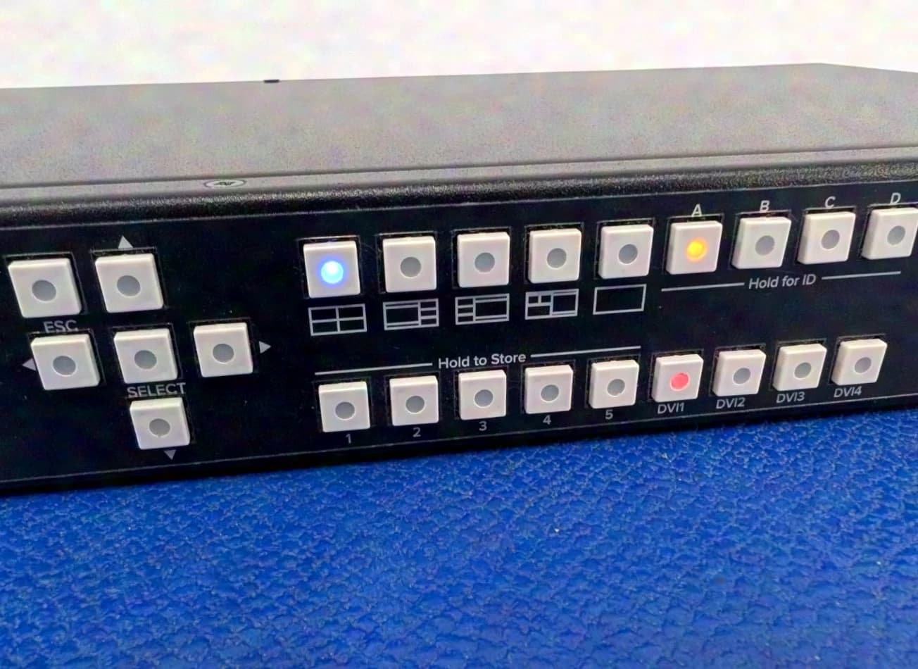 tvONE CORIOview C2-6104A DVI Multiviewer (4 voies)