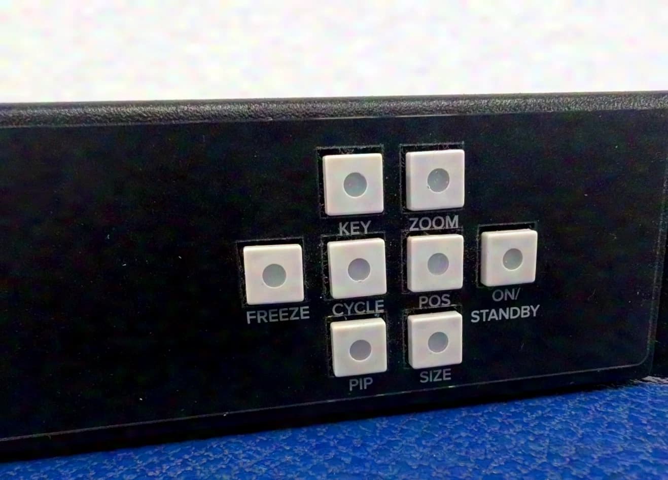 tvONE CORIOview C2-6104A DVI Multiviewer (4 voies)